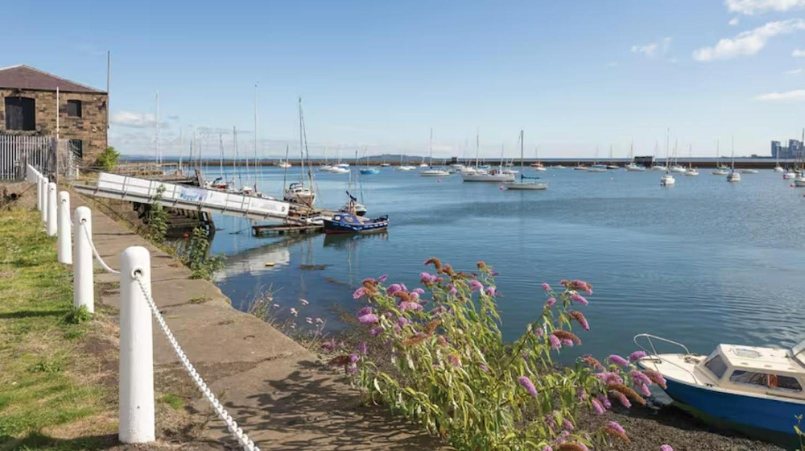 Lovely Sea Rooms, Easy Access To Centre & Airport EDI Exterior photo